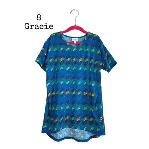 NWT LuLaRoe Size 8 Gracie tee